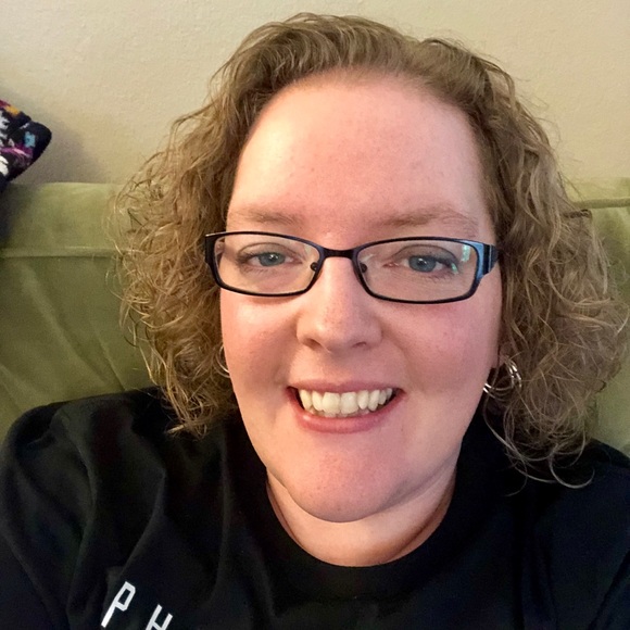 Meet your Posher, Lindsay - Picture 1 of 1